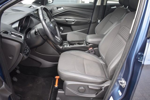 FORD KUGA 1.5 ECOB. TITANIUM / PDC /  TREKHAAK / STOELVERWARMING , Grouwstra Personen- en Bedrijfsautos BV, Deventer