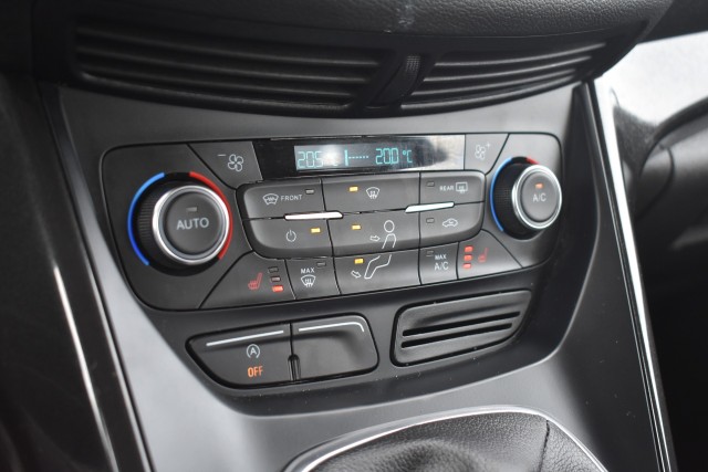 FORD KUGA 1.5 ECOB. TITANIUM / PDC /  TREKHAAK / STOELVERWARMING , Grouwstra Personen- en Bedrijfsautos BV, Deventer