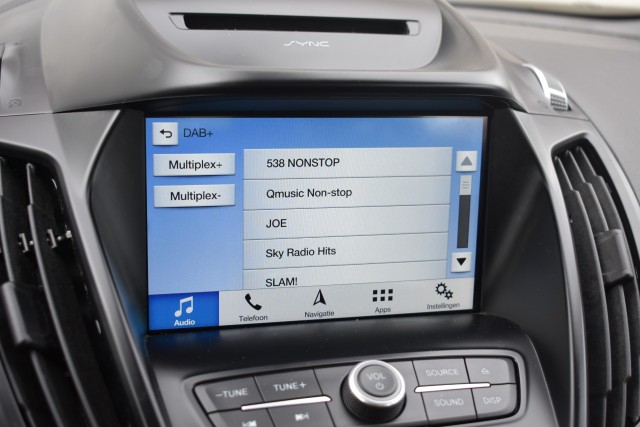 FORD KUGA 1.5 ECOB. TITANIUM / PDC /  TREKHAAK / STOELVERWARMING , Grouwstra Personen- en Bedrijfsautos BV, Deventer