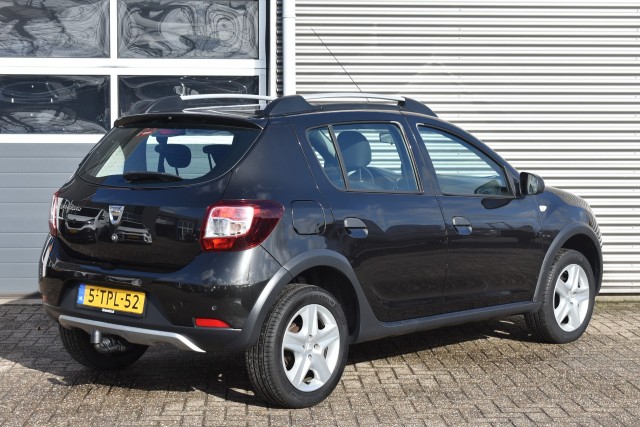 DACIA SANDERO 0.9 TCE STEPWAY / NAVI / TREKHAAK / PDC / BLUETOOTH , Grouwstra Personen- en Bedrijfsautos BV, Deventer