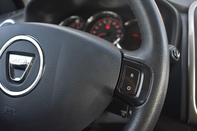 DACIA SANDERO 0.9 TCE STEPWAY / NAVI / TREKHAAK / PDC / BLUETOOTH , Grouwstra Personen- en Bedrijfsautos BV, Deventer