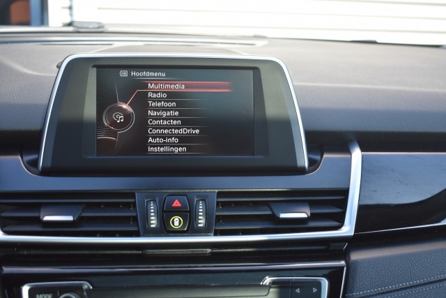 BMW 2-SERIE 225XE IP EXECUTIVE / NAVI / PANO DAK / LANE ASS  , Grouwstra Personen- en Bedrijfsautos BV, Deventer