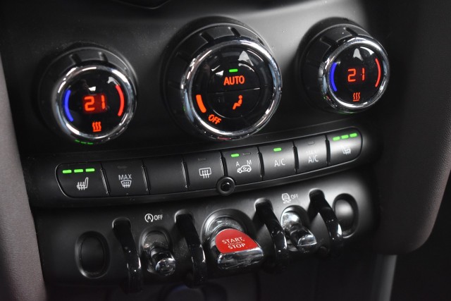 MINI COOPER 1.5 COOPER CHILI S.BNS / CLIMA / STOELVERW. / CRUISE, Grouwstra Personen- en Bedrijfsautos BV, Deventer