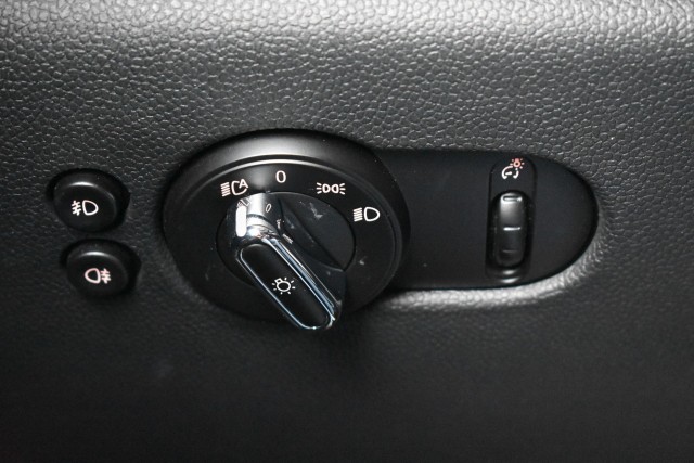 MINI COOPER 1.5 COOPER CHILI S.BNS / CLIMA / STOELVERW. / CRUISE, Grouwstra Personen- en Bedrijfsautos BV, Deventer