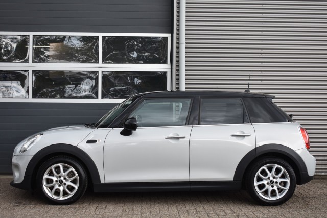 MINI COOPER 1.5 COOPER CHILI S.BNS / CLIMA / STOELVERW. / CRUISE, Grouwstra Personen- en Bedrijfsautos BV, Deventer