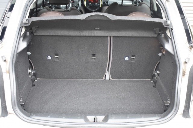 MINI COOPER 1.5 COOPER CHILI S.BNS / CLIMA / STOELVERW. / CRUISE, Grouwstra Personen- en Bedrijfsautos BV, Deventer