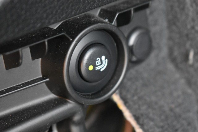 BMW 3-SERIE 330I AUT. TOURING LUXURY EDITION / LED PAKKET / EL. A-KLEP / EL. TREKH., Grouwstra Auto`s, Deventer