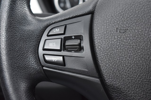 BMW 3-SERIE 330I AUT. TOURING LUXURY EDITION / LED PAKKET / EL. A-KLEP / EL. TREKH., Grouwstra Auto`s, Deventer