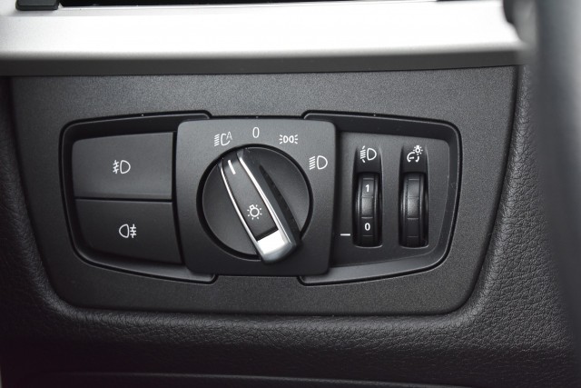 BMW 3-SERIE 330I AUT. TOURING LUXURY EDITION / LED PAKKET / EL. A-KLEP / EL. TREKH., Grouwstra Auto`s, Deventer
