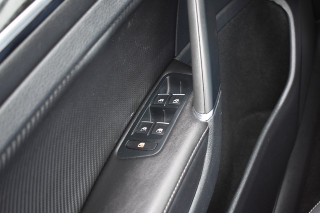 VOLKSWAGEN GOLF 2.0 TSI 4MOTION R / 1e LAK / GOED ONDERHOUDEN / VOL OPTIES!, Grouwstra Personen- en Bedrijfsautos BV, Deventer