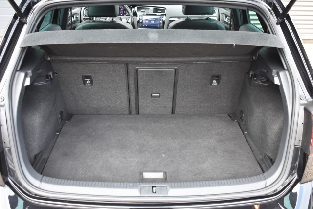 VOLKSWAGEN GOLF 2.0 TSI 4MOTION R / 1e LAK / GOED ONDERHOUDEN / VOL OPTIES!, Grouwstra Personen- en Bedrijfsautos BV, Deventer