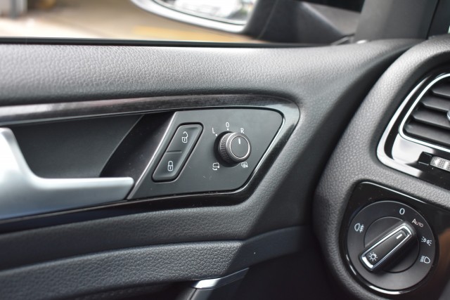 VOLKSWAGEN GOLF 2.0 TSI 4MOTION R / 1e LAK / GOED ONDERHOUDEN / VOL OPTIES!, Grouwstra Personen- en Bedrijfsautos BV, Deventer