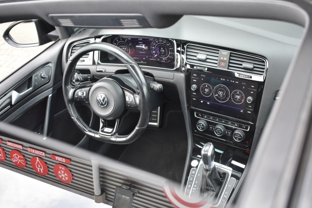 VOLKSWAGEN GOLF 2.0 TSI 4MOTION R / 1e LAK / GOED ONDERHOUDEN / VOL OPTIES!, Grouwstra Personen- en Bedrijfsautos BV, Deventer
