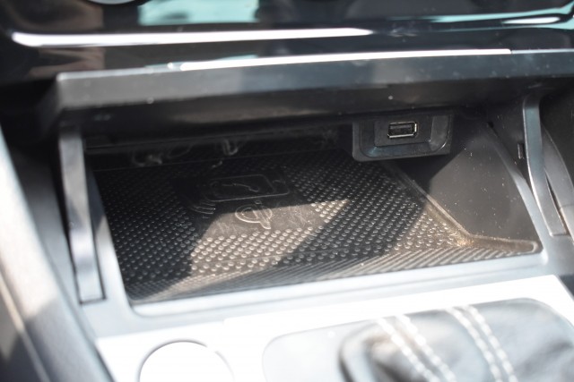 VOLKSWAGEN GOLF 2.0 TSI 4MOTION R / 1e LAK / GOED ONDERHOUDEN / VOL OPTIES!, Grouwstra Personen- en Bedrijfsautos BV, Deventer