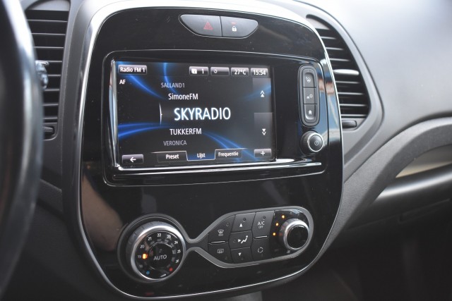 RENAULT CAPTUR 1.2 TCE AUT. BOSE / P.CAM / PDC V+A / LED PAKKET / STOEL VERW., Grouwstra Auto`s, Deventer