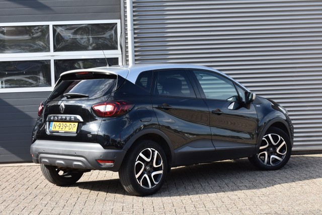 RENAULT CAPTUR 1.2 TCE AUT. BOSE / P.CAM / PDC V+A / LED PAKKET / STOEL VERW., Grouwstra Auto`s, Deventer