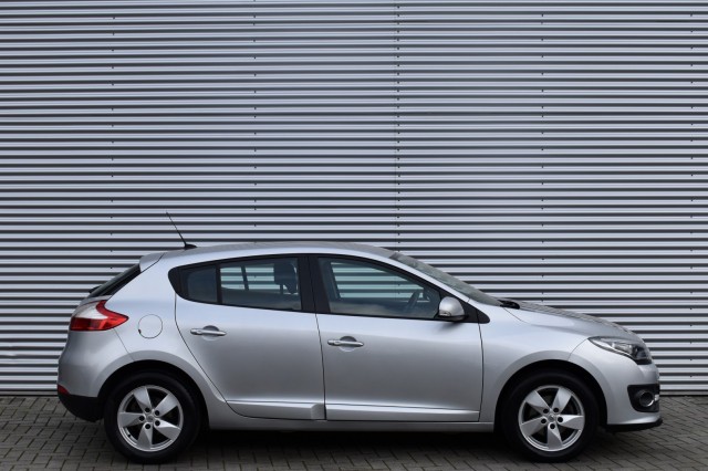 RENAULT MEGANE 1.5 DCI 5DRS. EXPRESSION / NAVI / CRUISE / TREKHAAK, Grouwstra Auto`s, Deventer