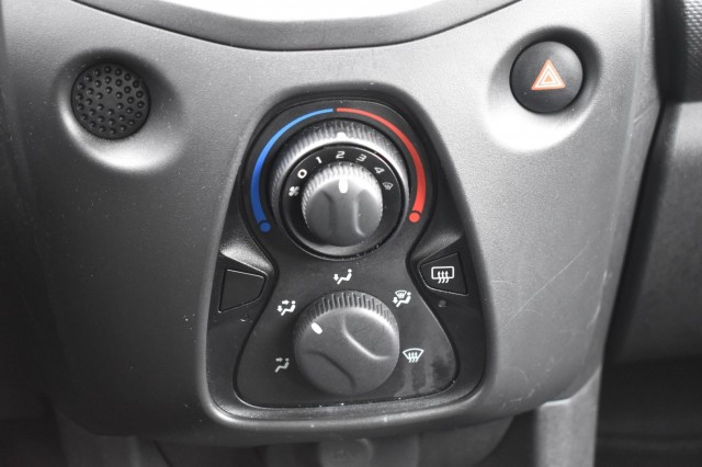 TOYOTA AYGO 1.0 VVT-I X 5DRS. / 1e EIGENAAR / NL AUTO / GEEN AIRCO, Grouwstra Auto`s, Deventer