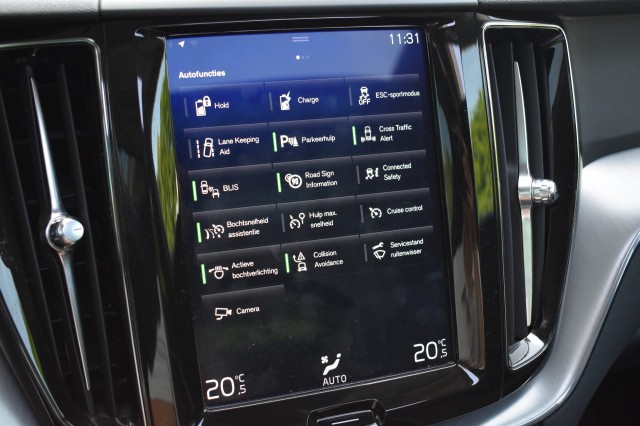 VOLVO XC60 2.0 T8 TE AWD / EL. A-KLEP / P.DAK / ADAP. CRUISE, Grouwstra Auto`s, Deventer