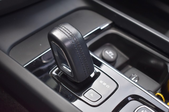 VOLVO XC60 2.0 T8 TE AWD / EL. A-KLEP / P.DAK / ADAP. CRUISE, Grouwstra Auto`s, Deventer