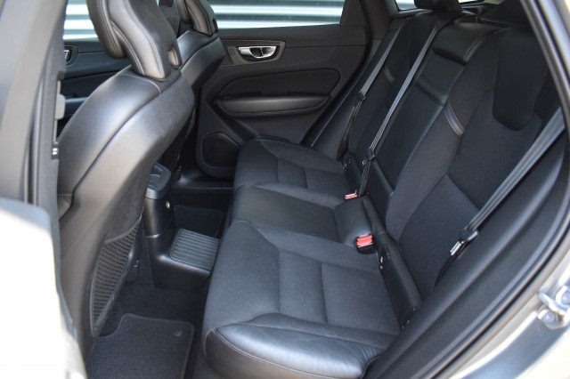 VOLVO XC60 2.0 T8 TE AWD / EL. A-KLEP / P.DAK / ADAP. CRUISE, Grouwstra Auto`s, Deventer