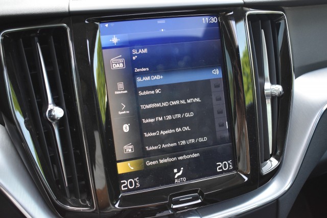 VOLVO XC60 2.0 T8 TE AWD / EL. A-KLEP / P.DAK / ADAP. CRUISE, Grouwstra Auto`s, Deventer