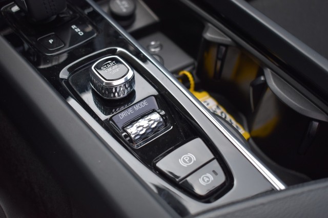 VOLVO XC60 2.0 T8 TE AWD / EL. A-KLEP / P.DAK / ADAP. CRUISE, Grouwstra Auto`s, Deventer