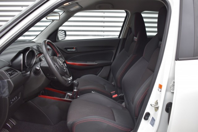 SUZUKI SWIFT 1.4 SPORT SMART HYBRID / FULL OPTIONS, Grouwstra Auto`s, Deventer