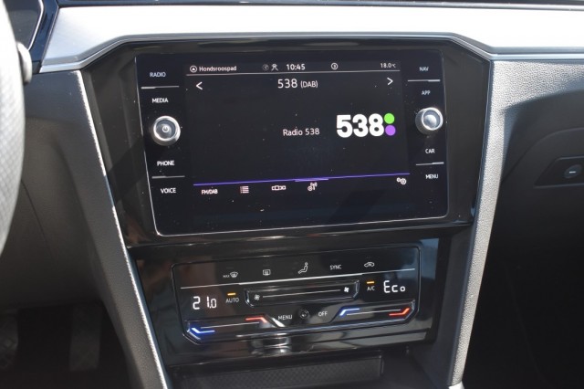 VOLKSWAGEN PASSAT 1.4 TSI PHEV GTE / ADAP. CRUISE / P.CAM. / 100% DEALER ONDH., Grouwstra Auto`s, Deventer