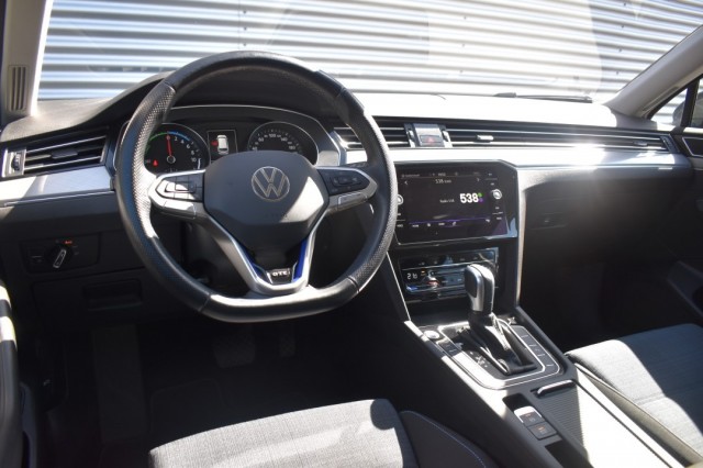 VOLKSWAGEN PASSAT 1.4 TSI PHEV GTE / ADAP. CRUISE / P.CAM. / 100% DEALER ONDH., Grouwstra Auto`s, Deventer