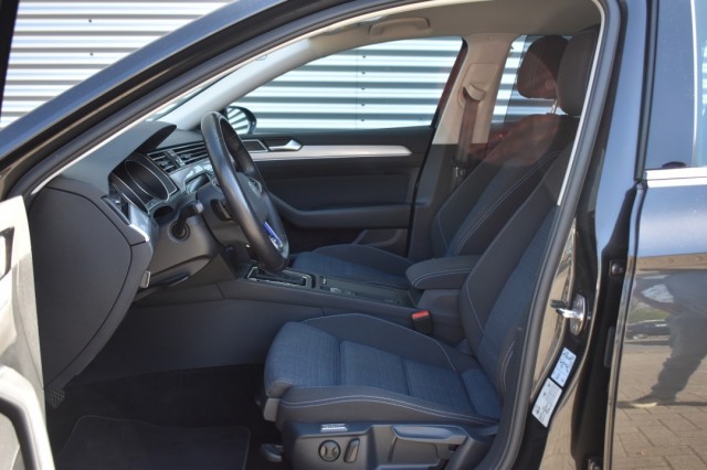 VOLKSWAGEN PASSAT 1.4 TSI PHEV GTE / ADAP. CRUISE / P.CAM. / 100% DEALER ONDH., Grouwstra Auto`s, Deventer