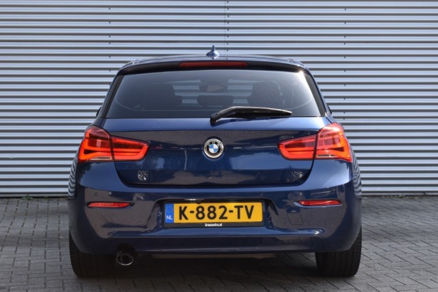 BMW 1-SERIE 116I 5DRS. / 18inch M SPORT / APPLE CARPLAY + NAVI / P.CAM + PDC V+A, Grouwstra Auto`s, Deventer