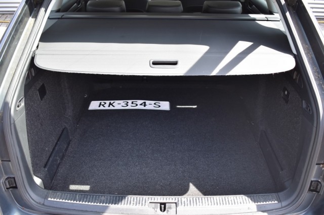 SKODA SUPERB COMBI 1.4 TSI DSG7 STYLE BUSINESS / P.DAK / EL. STOELEN / KEYLESS, Grouwstra Auto`s, Deventer