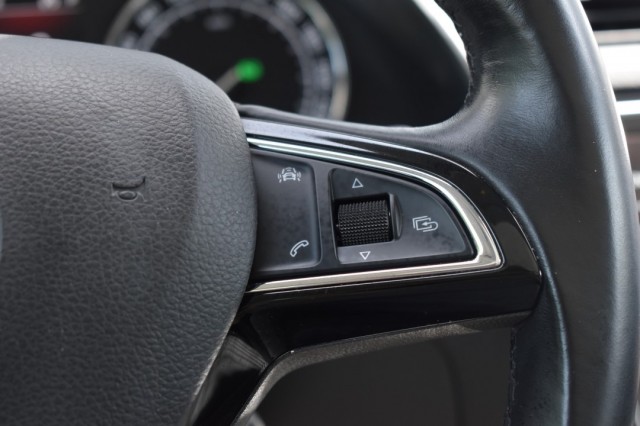 SKODA SUPERB COMBI 1.4 TSI DSG7 STYLE BUSINESS / P.DAK / EL. STOELEN / KEYLESS, Grouwstra Auto`s, Deventer