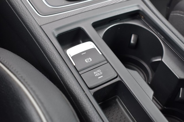 VOLKSWAGEN GOLF 2.0 TSI 4MOTION R / NL AUTO / 1e EIGENAAR, Grouwstra Auto`s, Deventer