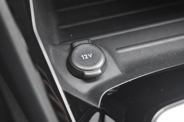 PEUGEOT 208 1.2 PURETECH ALLURE / NAVI + APP CONNECT / ECC / PDC / LED PAKKET, Grouwstra Auto`s, Deventer