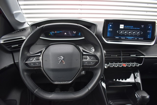 PEUGEOT 208 1.2 PURETECH ALLURE / NAVI + APP CONNECT / ECC / PDC / LED PAKKET, Grouwstra Auto`s, Deventer