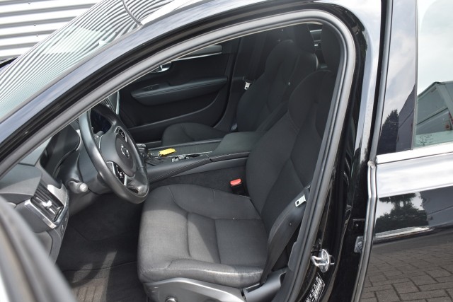 VOLVO V90 2.0 T4 / ADAP. CRUISE / STOEL VERW V+A + STW / WEGKLAP TREKH., Grouwstra Auto`s, Deventer