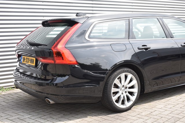 VOLVO V90 2.0 T4 / ADAP. CRUISE / STOEL VERW V+A + STW / WEGKLAP TREKH., Grouwstra Auto`s, Deventer