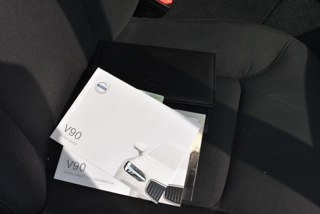 VOLVO V90 2.0 T4 / ADAP. CRUISE / STOEL VERW V+A + STW / WEGKLAP TREKH., Grouwstra Auto`s, Deventer