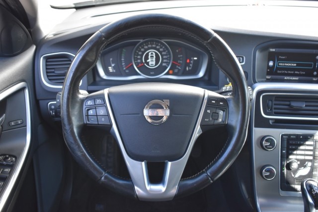 VOLVO V60 1.6 D2 MOMENTUM / TREKHAAK / PDC / VOORRUIT VERW., Grouwstra Auto`s, Deventer