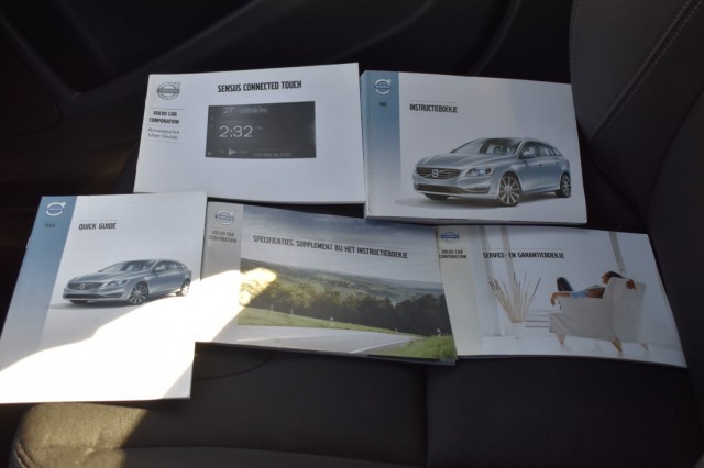 VOLVO V60 1.6 D2 MOMENTUM / TREKHAAK / PDC / VOORRUIT VERW., Grouwstra Auto`s, Deventer