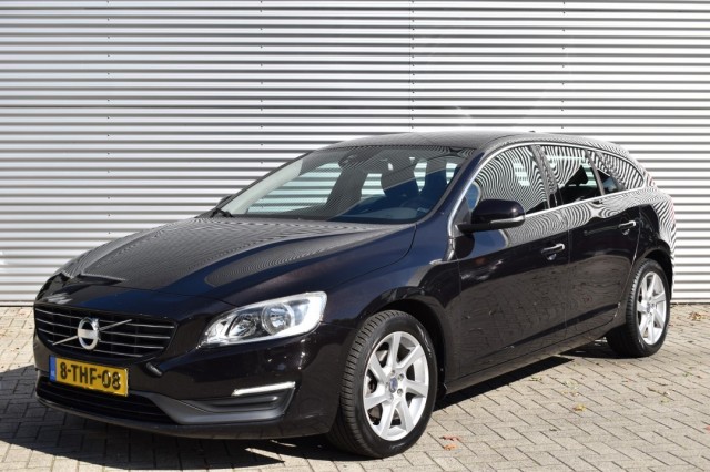 VOLVO V60 1.6 D2 MOMENTUM / TREKHAAK / PDC / VOORRUIT VERW., Grouwstra Auto`s, Deventer