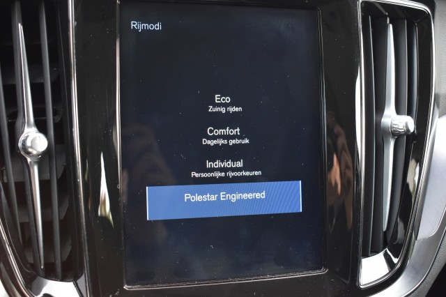 VOLVO V60 2.0 T4 MOMENT.PRO / POLESTAR ENGINEERD / NL AUTO , Grouwstra Auto`s, Deventer