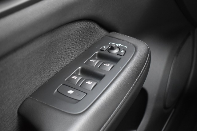 VOLVO V60 2.0 T4 MOMENT.PRO / POLESTAR ENGINEERD / NL AUTO , Grouwstra Auto`s, Deventer