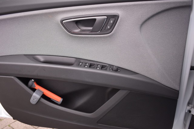 SEAT LEON ST 1.0 TSI STYLE ULTIMATE ED. / KEYLESS / P.CAM / TREKHAAK, Grouwstra Auto`s, Deventer