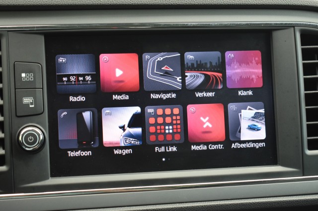 SEAT LEON ST 1.0 TSI STYLE ULTIMATE ED. / KEYLESS / P.CAM / TREKHAAK, Grouwstra Auto`s, Deventer