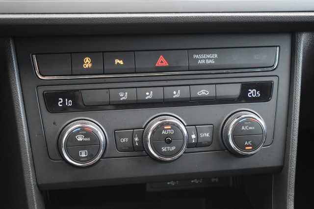 SEAT LEON ST 1.0 TSI STYLE ULTIMATE ED. / KEYLESS / P.CAM / TREKHAAK, Grouwstra Auto`s, Deventer