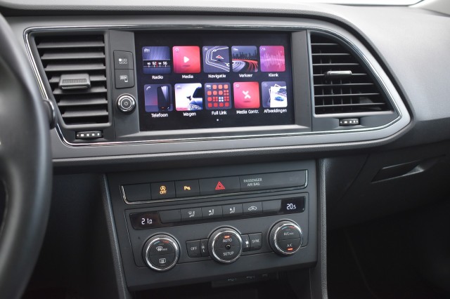 SEAT LEON ST 1.0 TSI STYLE ULTIMATE ED. / KEYLESS / P.CAM / TREKHAAK, Grouwstra Auto`s, Deventer