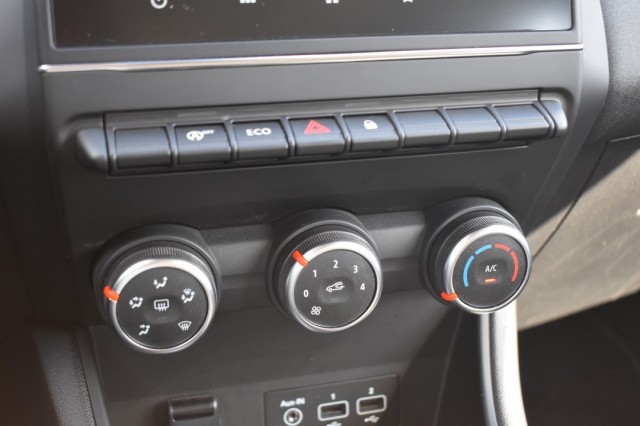 RENAULT CAPTUR 1.0 TCE 90 EVOLUTION / NAVI + APPLE/ANDROID / PDC / LED KOPL., Grouwstra Auto`s, Deventer